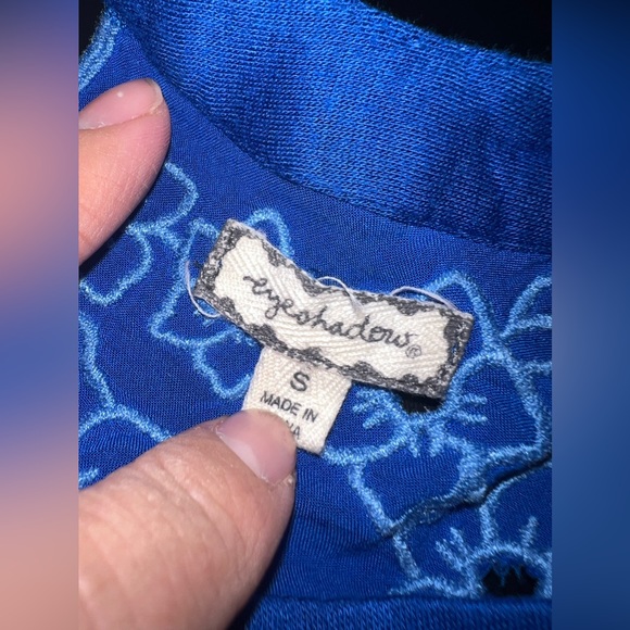 Eyeshadow  Royal Blue Sleeveleee Crochet Lace Top with  Keyhole Back size S EUC - Picture 6 of 6